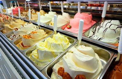 Belaagde eigenaresse ijssalon die zich verdedigde, wordt nu zelf vervolgd