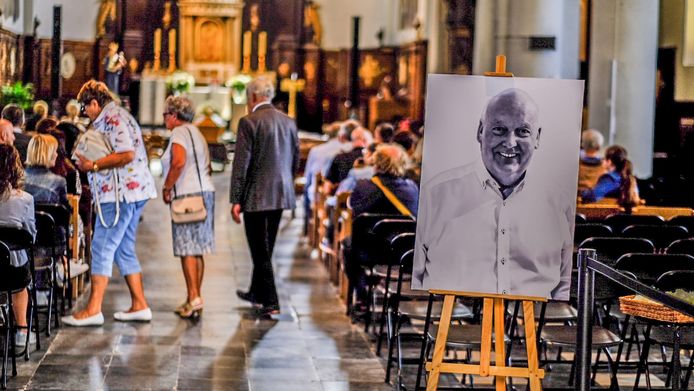 In de kerk in Deerlijk wordt vandaag afscheid genomen van Ignace Crombé.