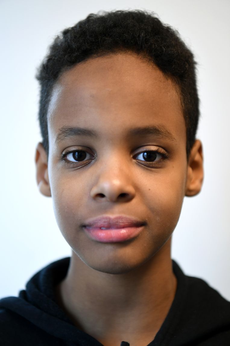 Naol (8) uit Ethiopië. Beeld Marcel van den Bergh / de Volkskrant