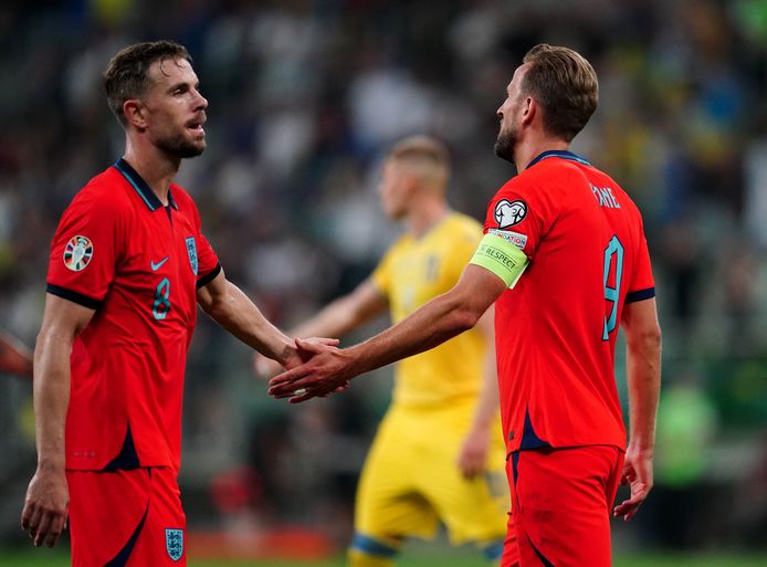 Henderson en Kane na het gelijkspel tegen Oekraïne.