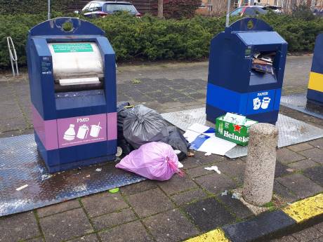 Reinis wil handhaver die optreedt tegen fout aanbieden huisvuil 