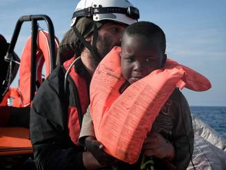 Benetton onder vuur om campagne met migranten