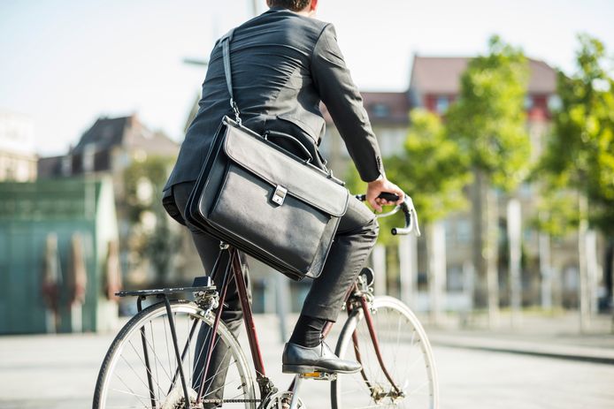 Woon je op 20 kilometer van je werk en ga je elke weekdag met de fiets naar kantoor? Dan kan die dagelijkse 40 kilometer je meer dan 200 euro per maand opleveren.