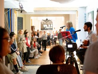 Bibliotheek Turnhout viert 50ste verjaardag met liveconcerten in jouw woonkamer: “Een avond om nooit meer te vergeten”