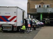 Automobilist rijdt pylonnen politie omver bij controle in Lelystad (en valt door de mand)