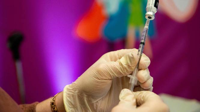 La protection des vaccins anti-Covid diminue rapidement, en particulier contre Omicron