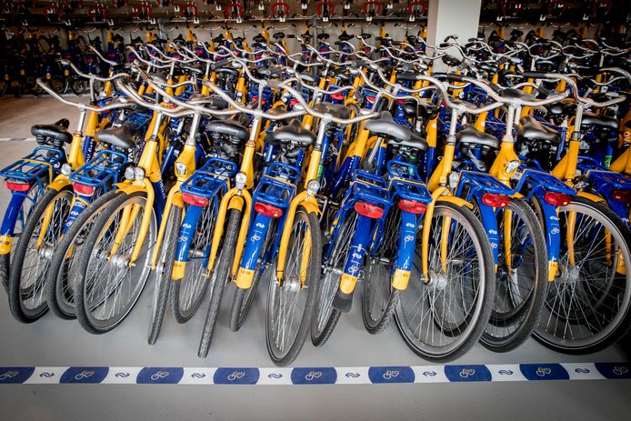 OV-fiets door: wie pakt de geel-blauwe huurfiets vaakst? Binnenland | AD.nl
