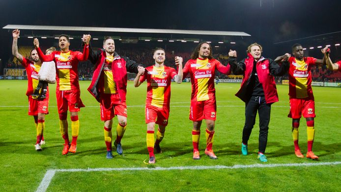 litteken onderwijzen Coöperatie Spelers Go Ahead Eagles aan de enkelband | Nederlands voetbal | AD.nl