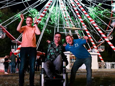 Handicap? Dat houdt drie vrienden niet tegen om naar Freshtival en andere festivals te gaan: ‘We gaan altijd samen. Altijd’