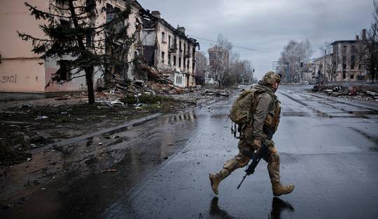 De Russische opmars verloopt soms trager dan in enkele van de meest vastgelopen veldslagen van een eeuw geleden