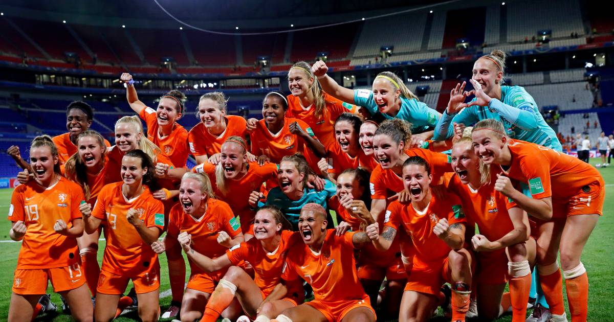 Wk Finales Bij Hockey Handbal En Waterpolo Stonden De Oranje Vrouwen Er Al Wk Vrouwenvoetbal Ad Nl