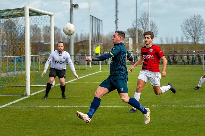 Beeld uit de wedstrijd tussen VV Prinsenland en DVV'09.
