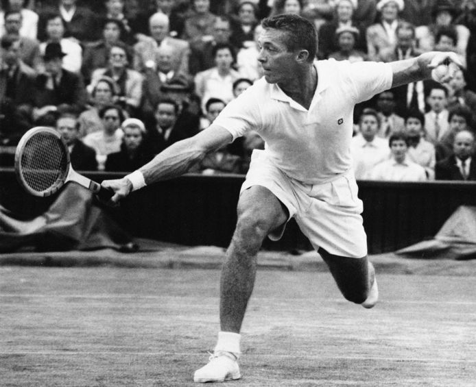 Tony Trabert op Wimbledon in 1955.