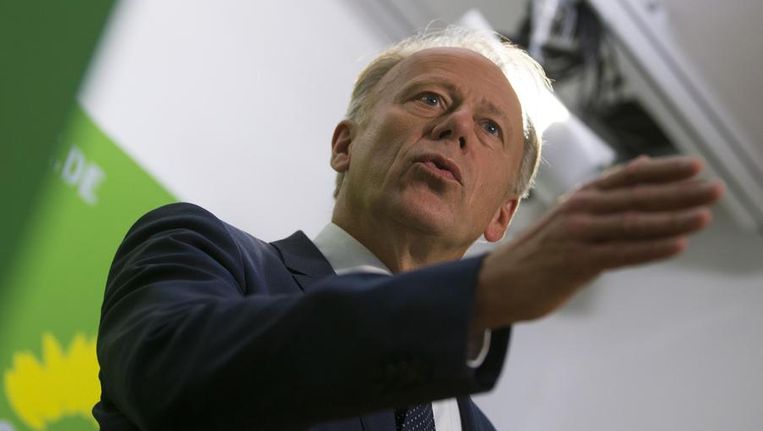 Jürgen Trittin, topkandidaat van De Groenen, vandaag bij een persconferentie. Beeld reuters