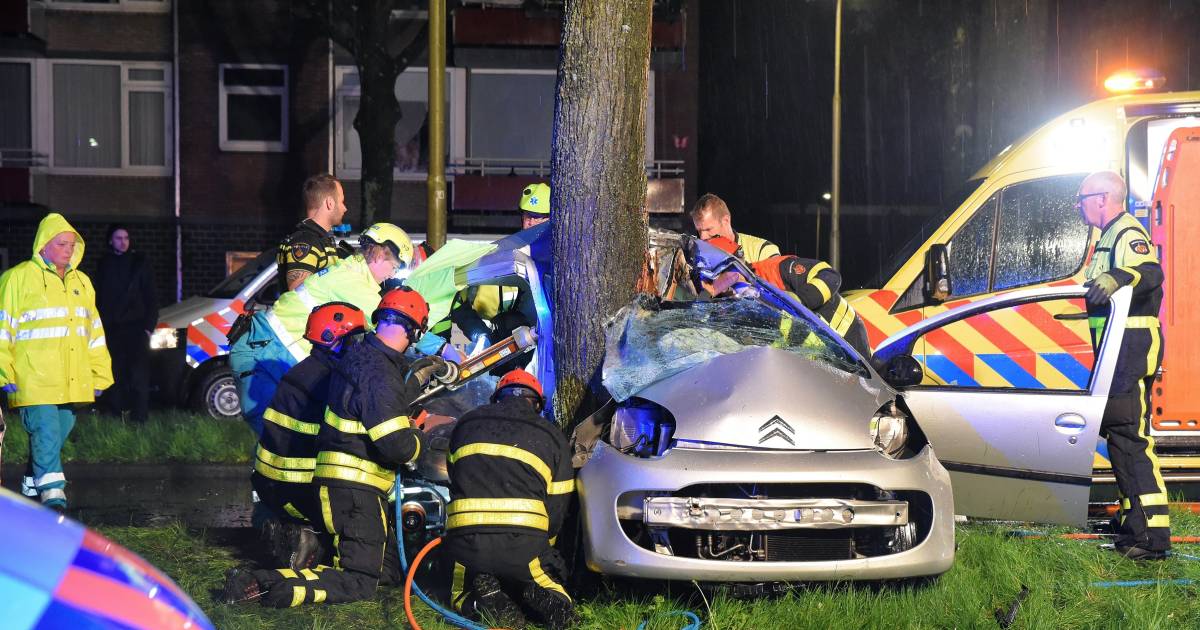 Twee Doden Bij Verkeersongeval In Tilburg Brabant Gelderlander Nl