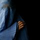 Ophef over campagne Amnesty: waarom neemt een mensenrechtenorganisatie het op voor de boerka?