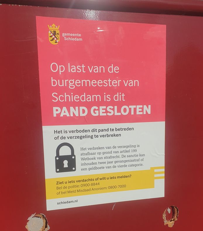 De burgemeester heeft het pand aan de Delflandseweg in Schiedam met onmiddellijke ingang gesloten.
