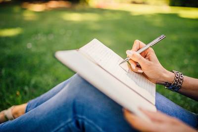 ‘In mijn mooiste handschrift schreef ik schijtsrechter op het bord’