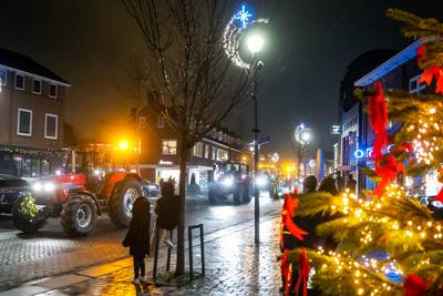 Een vrolijk verlichte kerstgroet van de boeren