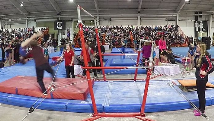 Sur sa page Facebook, le club "Gym Magic"de Burlington (Ontario) a félicité son coach.