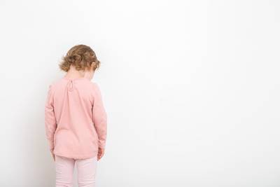 Une fillette de 4 ans victime d’attouchements sexuels par des camarades dans une école d’Anderlecht