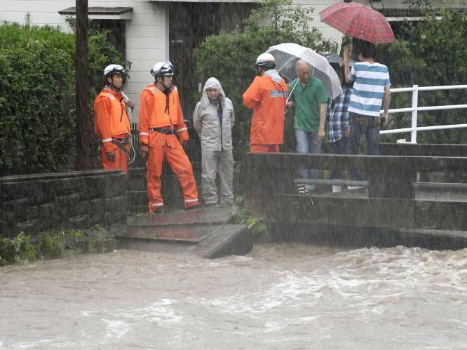 Tienduizenden Japanners geëvacueerd door zware regenval