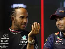 Lewis Hamilton lijkt verbijsterd door verklaringen rivalen: ‘Ik denk er tegenovergesteld over’