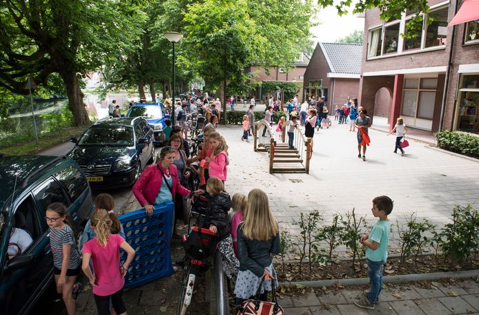 De Wilhelminaschool krijgt nieuwbouw op de huidige locatie aan de Oostsingel.