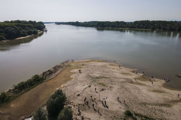 Delta del Po ad Ariano nel Bolasin.  Statua di Nicola Sol