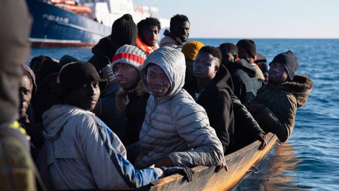 Opnieuw ruim 650 migranten bereiken Italiaanse kust