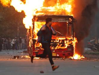 Tientallen gewonden bij protesten tegen burgerschapswet in New Delhi