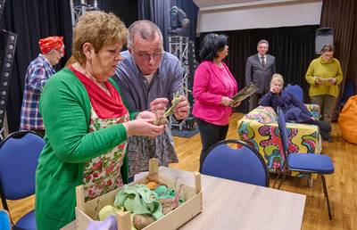 Jubilerende Herpense toneelclub sluit zwarte periode af met blijspel: ‘Op ons vorige stuk leek wel e
