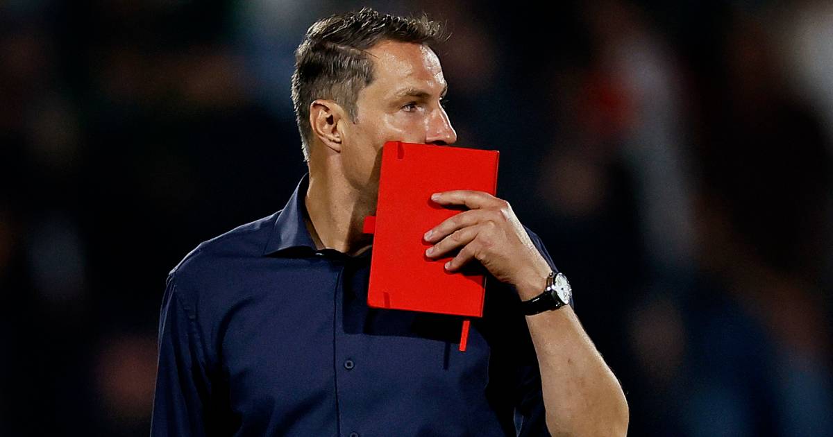Feyenoord-trainer Brian Priske erkent dat hij het zwaar heeft en ergert  zich aan vragen over afgeschafte huddle | Al het nieuws over Feyenoord |  AD.nl