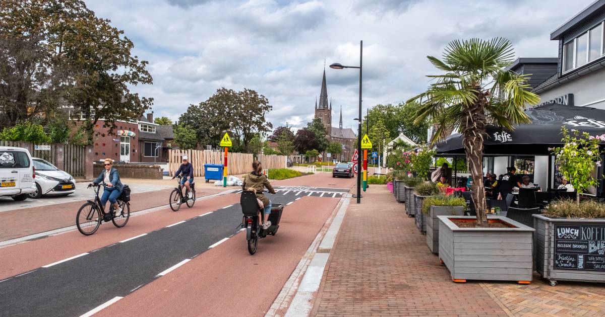 ‘Nieuwe’ Kerkstraat zónder vrachtwagens maakt Haps trots: ‘Het mooiste dorp van het héle Land van Cu