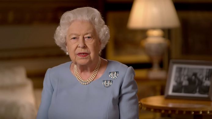 Queen Elizabeth tijdens haar videotoespraak op VE Day.