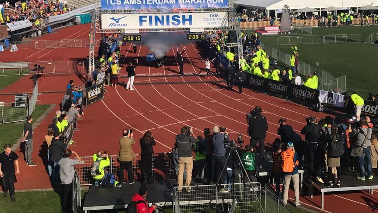 De geboren Somaliër veroverde voor de tweede keer in zijn loopbaan de Nederlandse titel op de marathon. Beeld Thomas Sijtsma