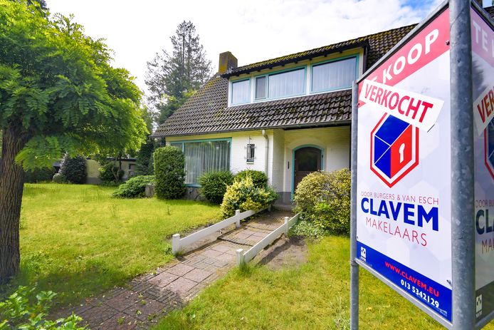 Huis Yperlaerstraat 1 gekocht door de gemeente Hilvarenbeek  EEN OPDRACHT