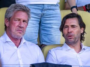 De raad van commissarissen van PSV heeft het vertrouwen in John de Jong terecht opgezegd na onvoldoende resultaat