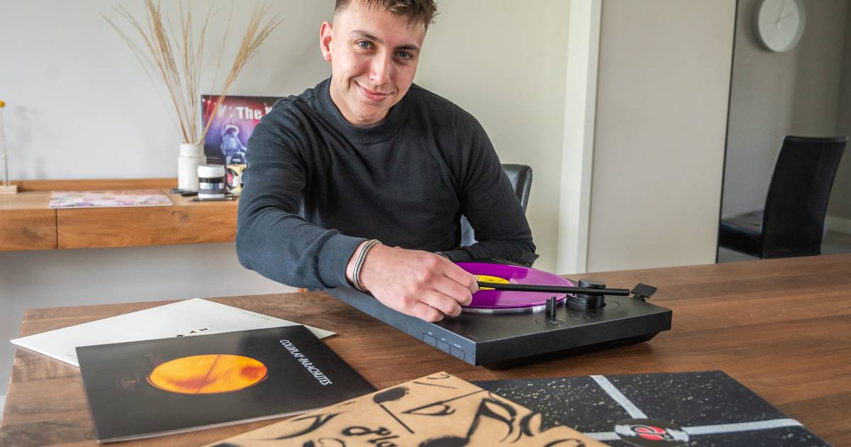 Een pakketje elpees van Stijn is altijd verrassend: ‘Voor draaien van ...
