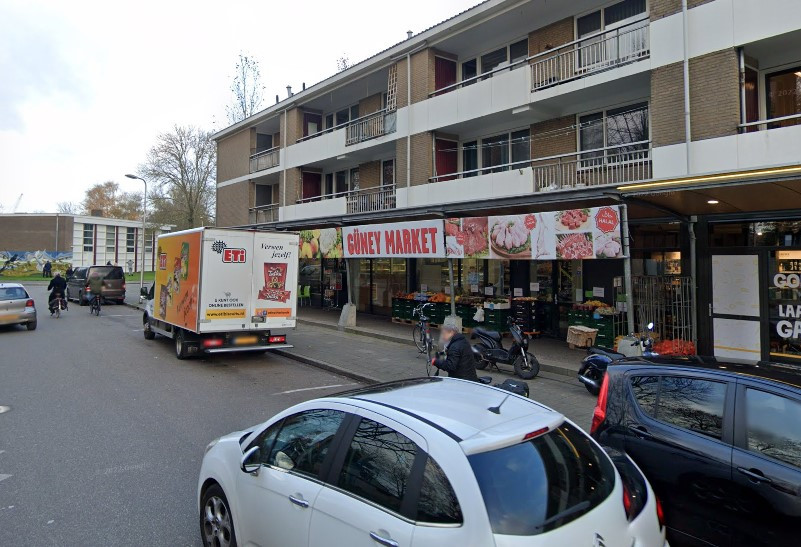 Amersfoortse inzamelactie voor slachtoffers aardbeving in Turkije van start bij Turkse