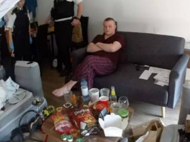 Opgepakt in zijn pyjama: Brit die voor maandelijks 11,5 euro illegaal voetbal aanbood, elf jaar in de cel