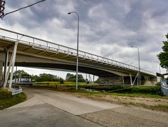 Arbeider (49) wordt onwel en overlijdt op werf van Brug 5