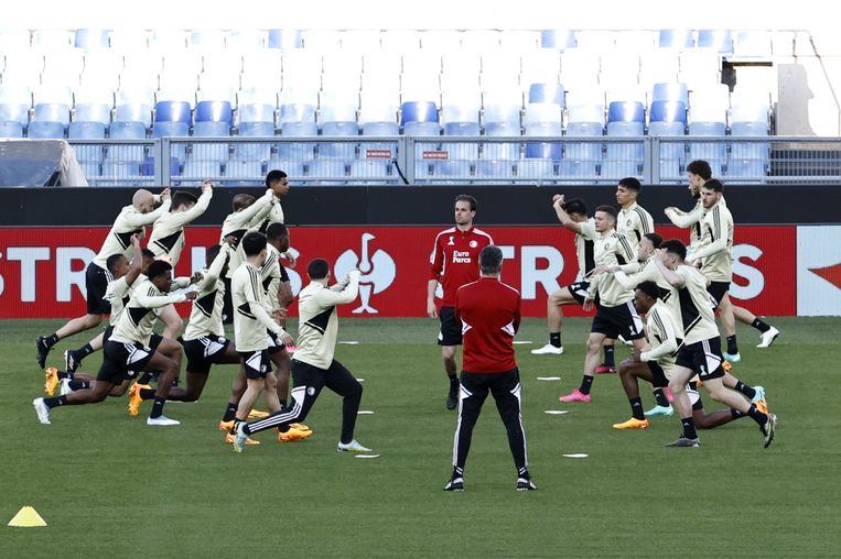 Feyenoord awaits a hot evening in a Romanian stadium that has thrived thanks to Mourinho