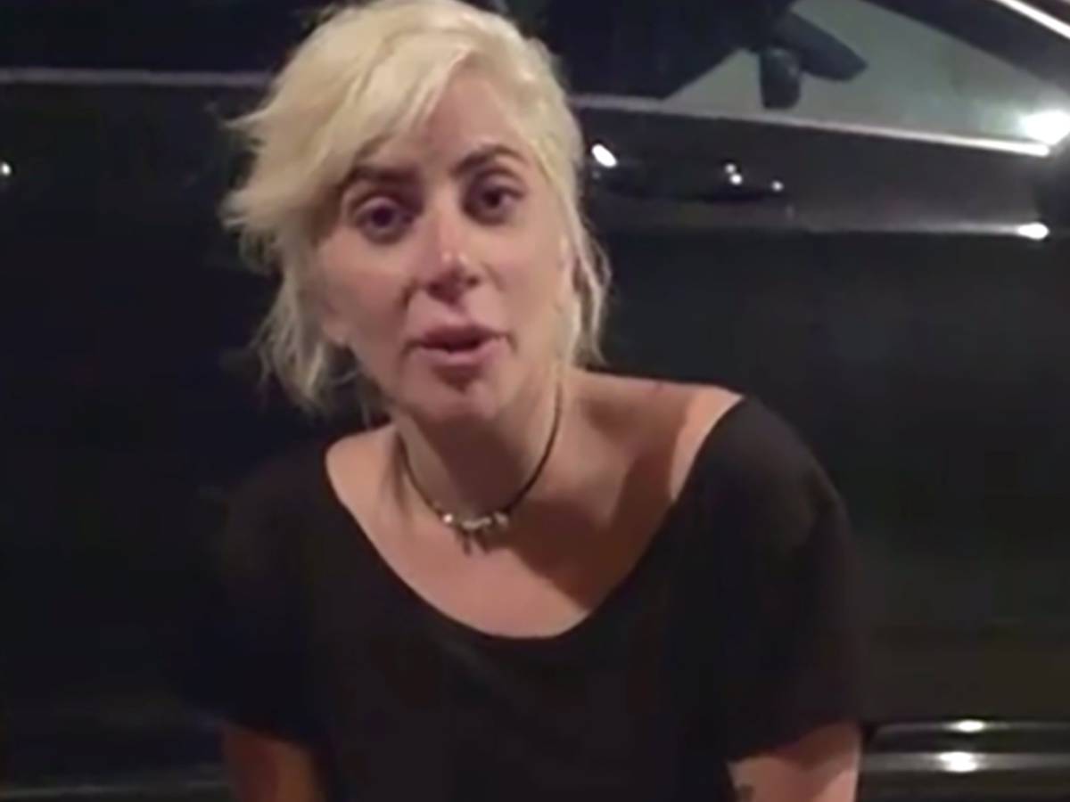 Lady Gaga gaat huilend met de billen bloot in documentaire over haar leven  | Show | gelderlander.nl