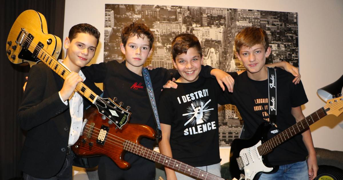 Band men shop