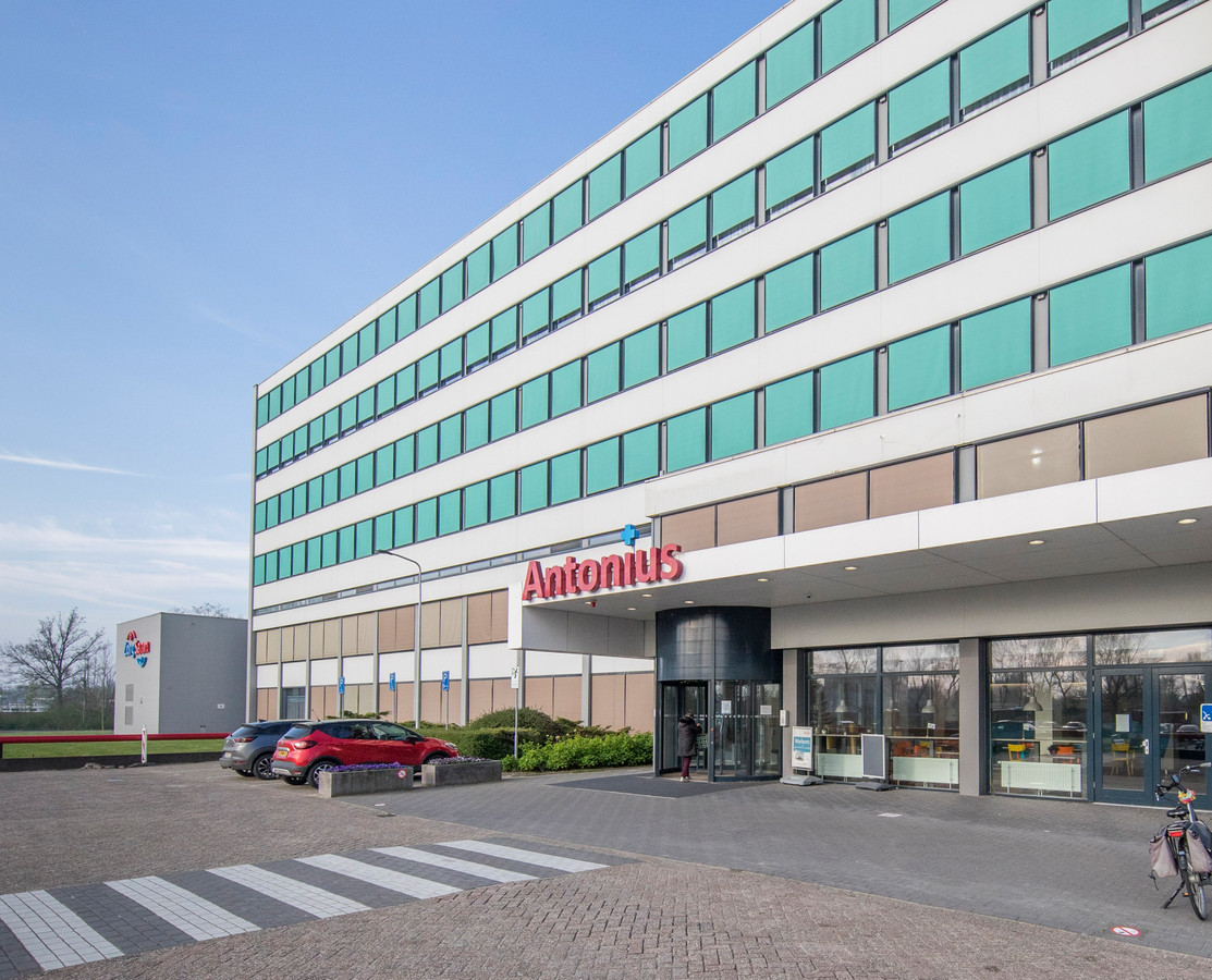 Wie vragen heeft over Masterplan Oostburg, loopt naar binnen bij het nieuwe infopunt Foto pzc.nl