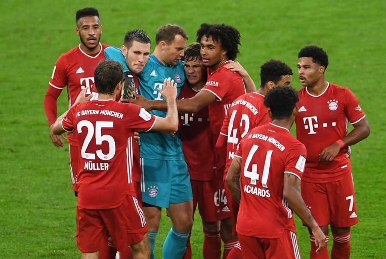 De víjfde trofee in één seizoen: Bayern te sterk voor ...