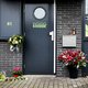 Na noodkreet draagt hoofdaanklager beveiliging familie Nabil B. over