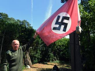 Hitlerfanaat (76) met huis vol nazisymbolen moet zich voor rechter verantwoorden
