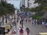 Amerikanen rennen in paniek over boulevard na schietpartij